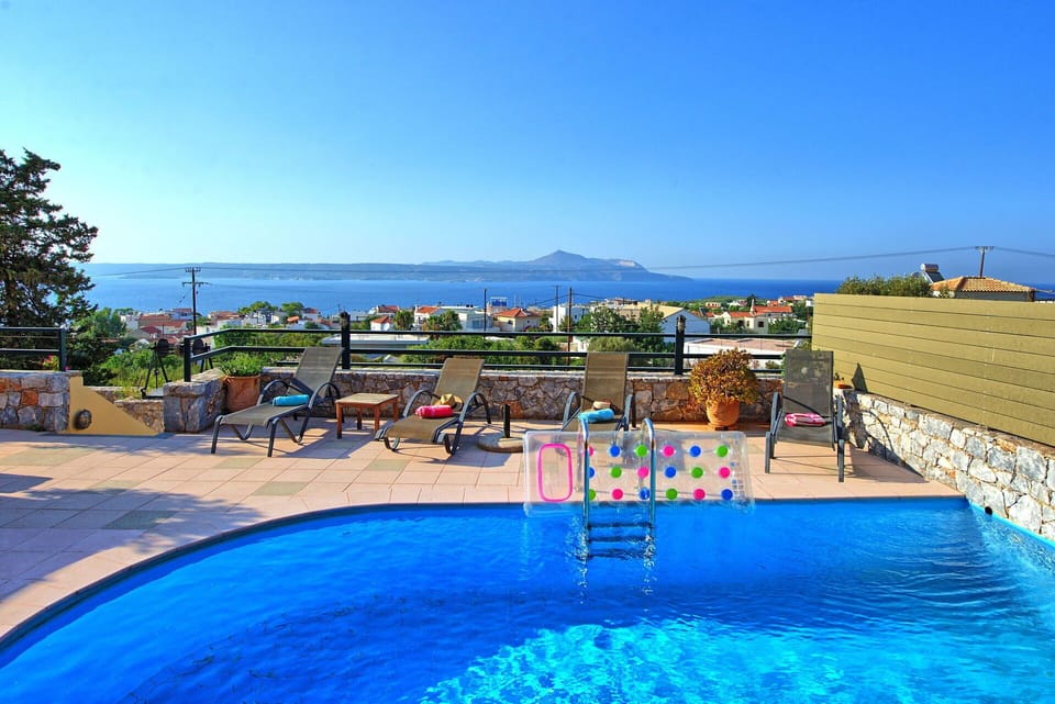 Building Exterior, Outdoor, Pool