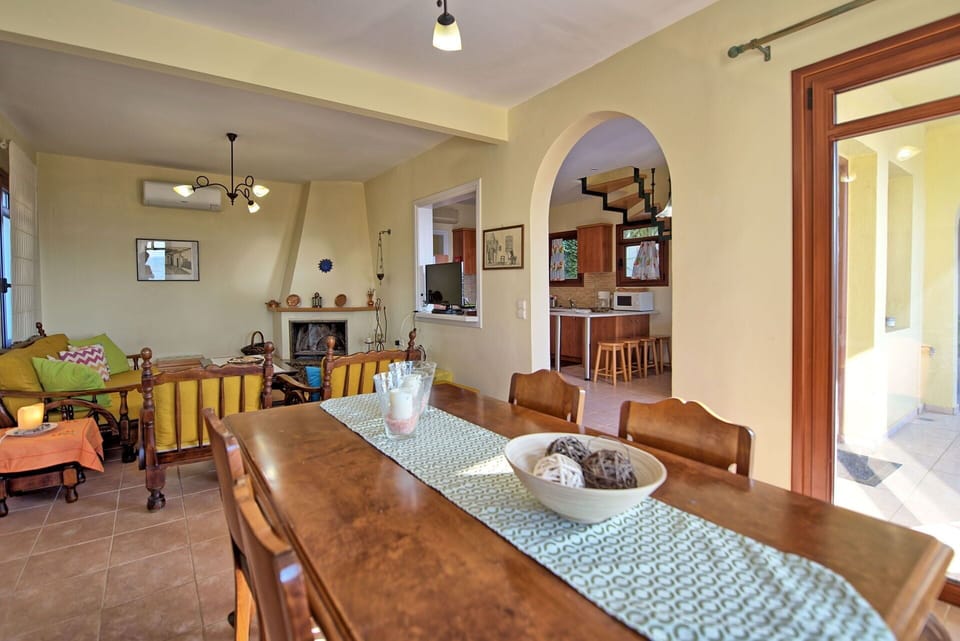 Dining Room, Living Room