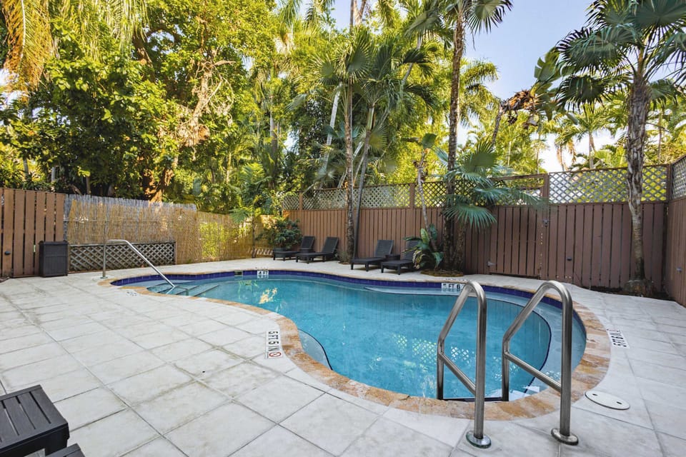Shared Heated Pool