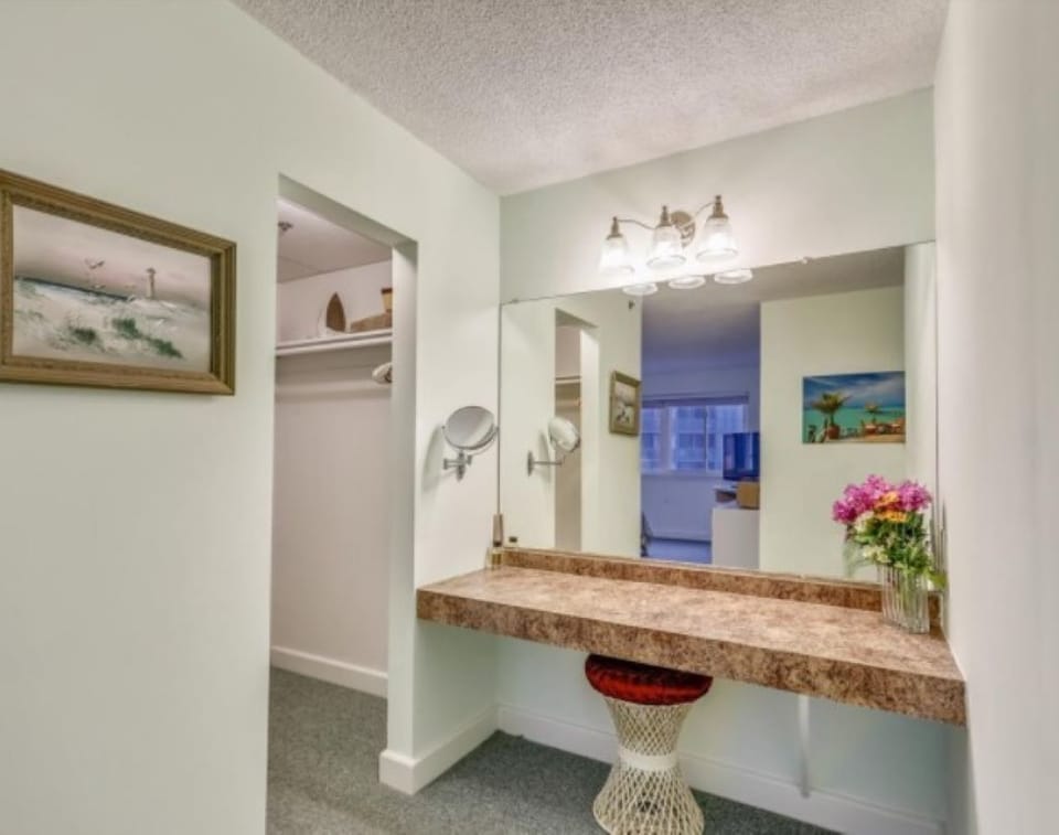 Bathroom (1)