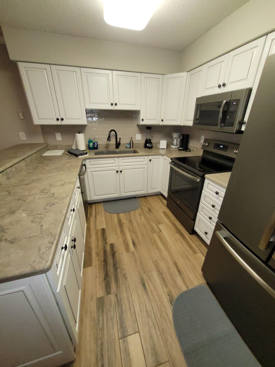 Full Kitchen View
