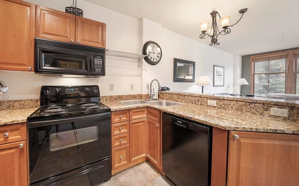 Fully Equipped Kitchen with Cooking Supplies & Coffee Maker