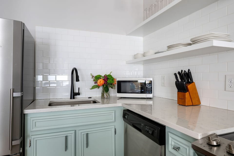 Fully equipped kitchen