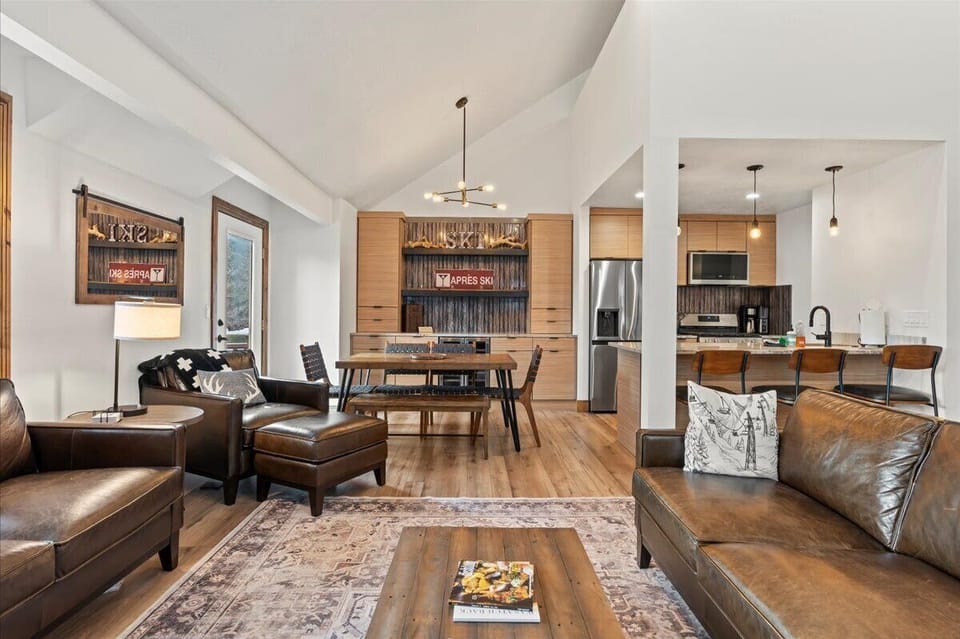 Family & Dining Room (2) - Park City Canyons Ski Resort Rental
