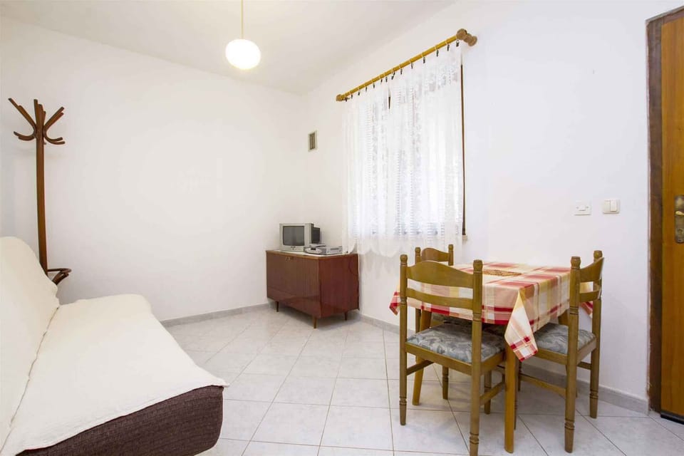 living/bedroom