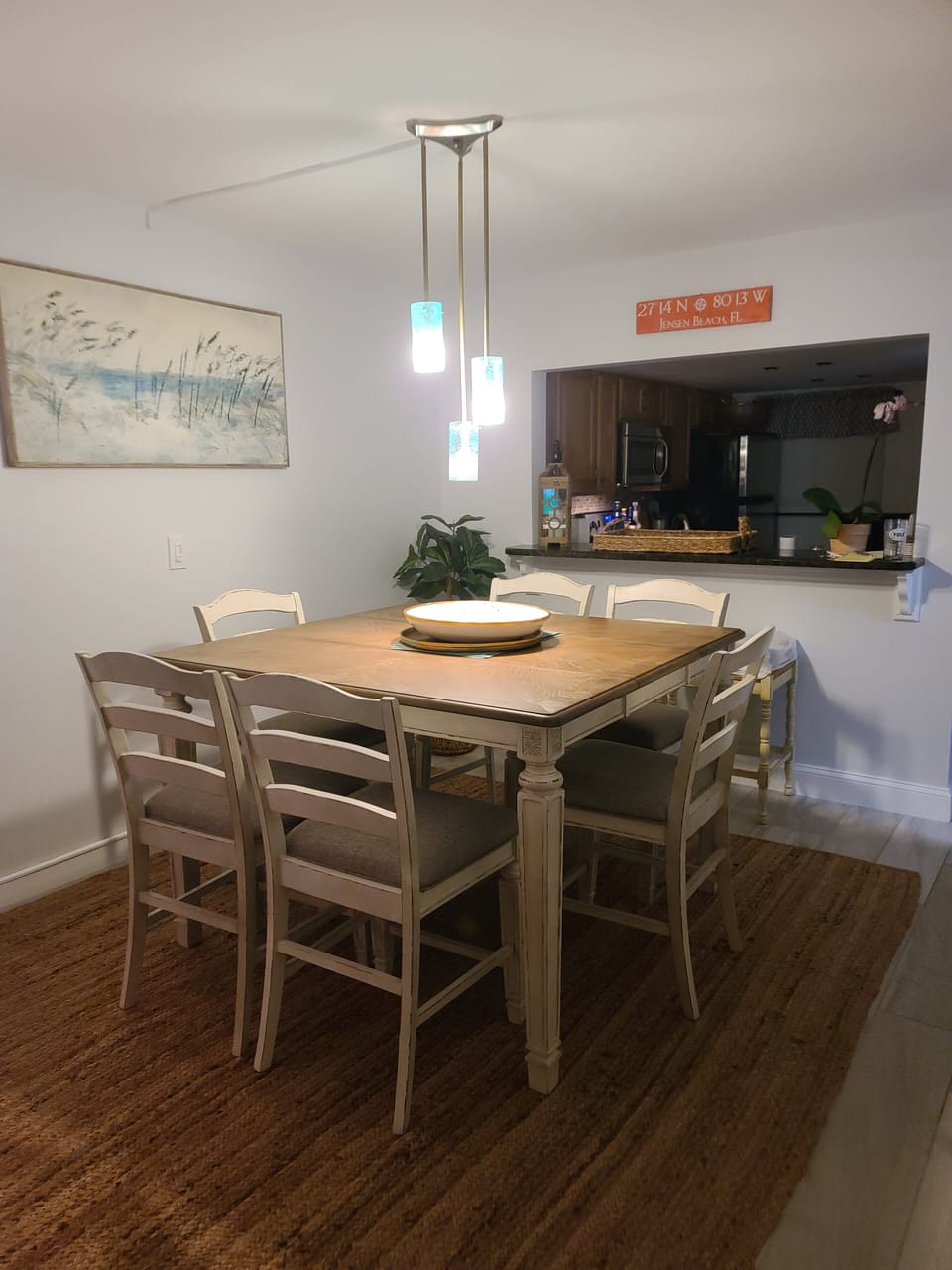 Counter height dining table, to enjoy the Ocean view easier