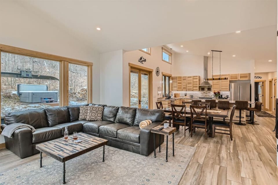 Open Plan Living Area/Great Room