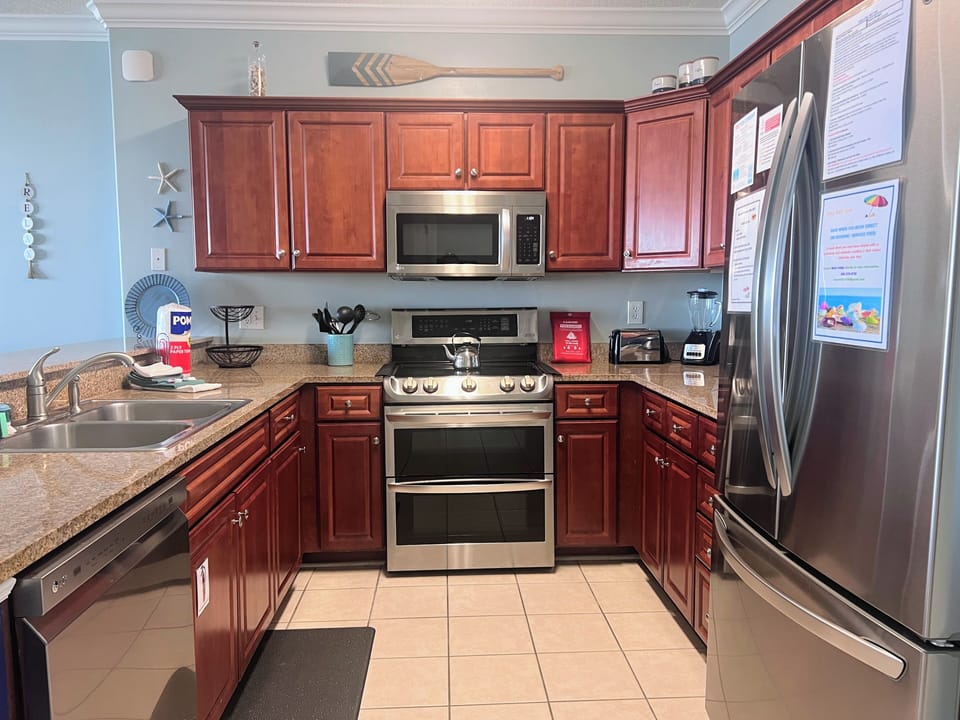 Kitchen has all you need and more!