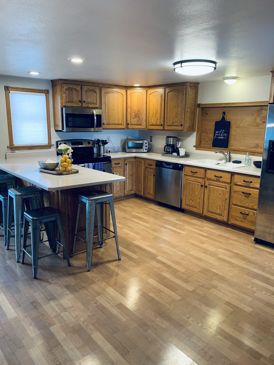 Full Kitchen 