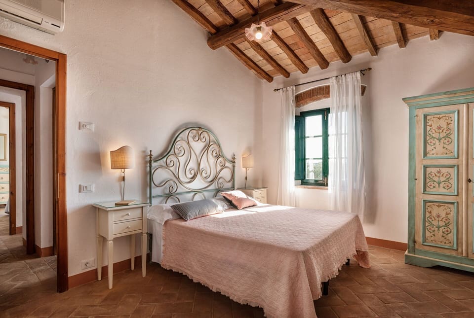 agriturismo-la-papessa-chianti-san-donato-farmhouse-rododendro-bedroom