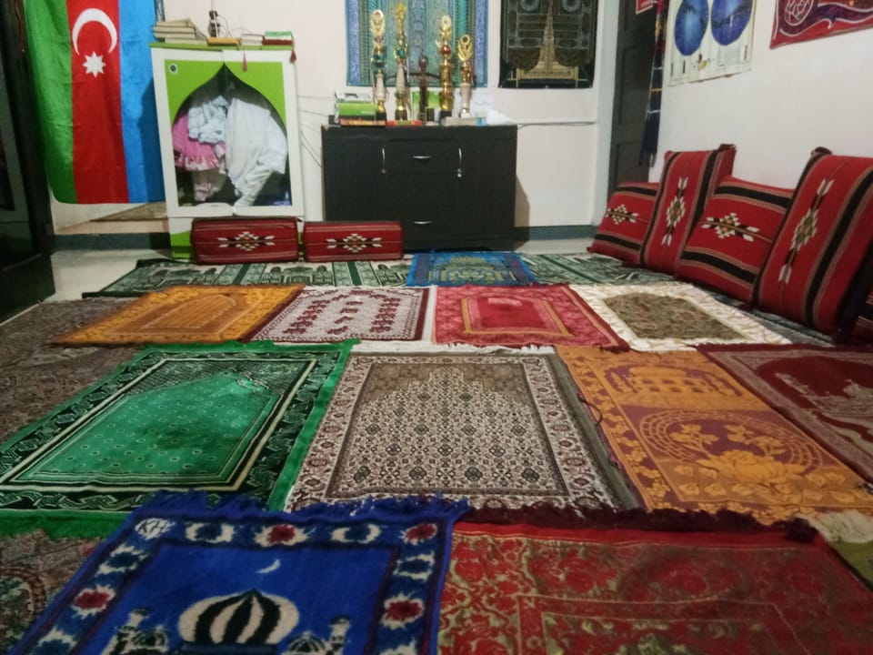 Big Prayer Room / Musholla