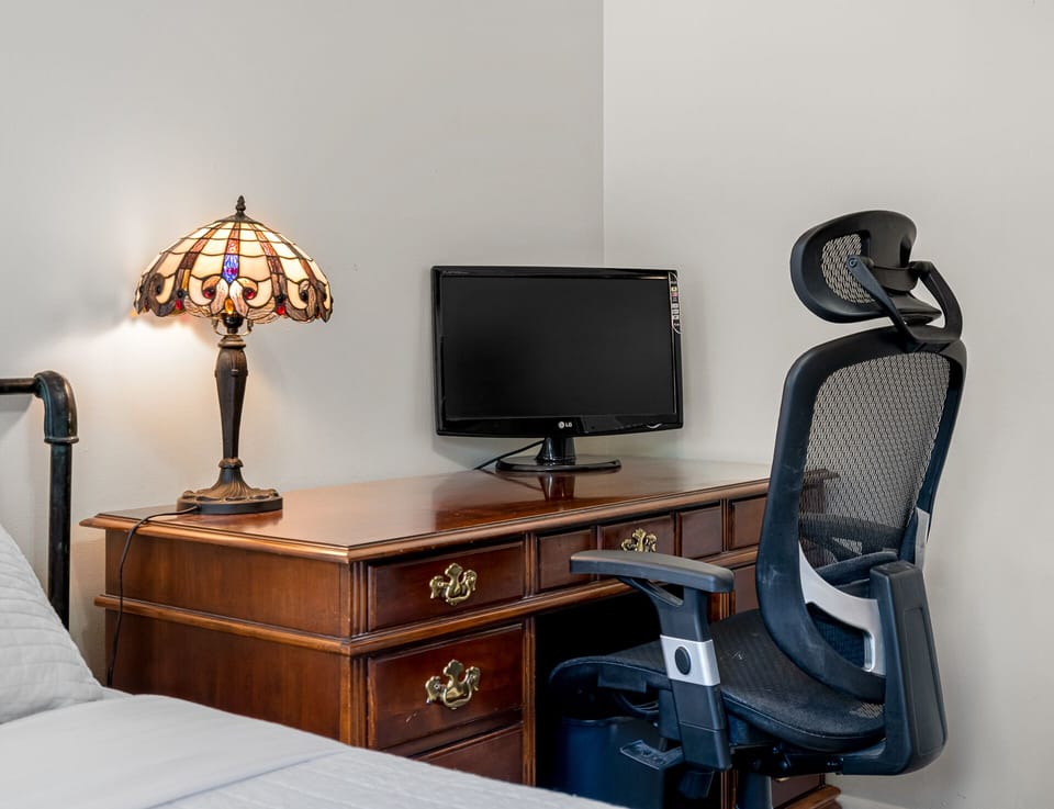 A perfect desk for working or studying.