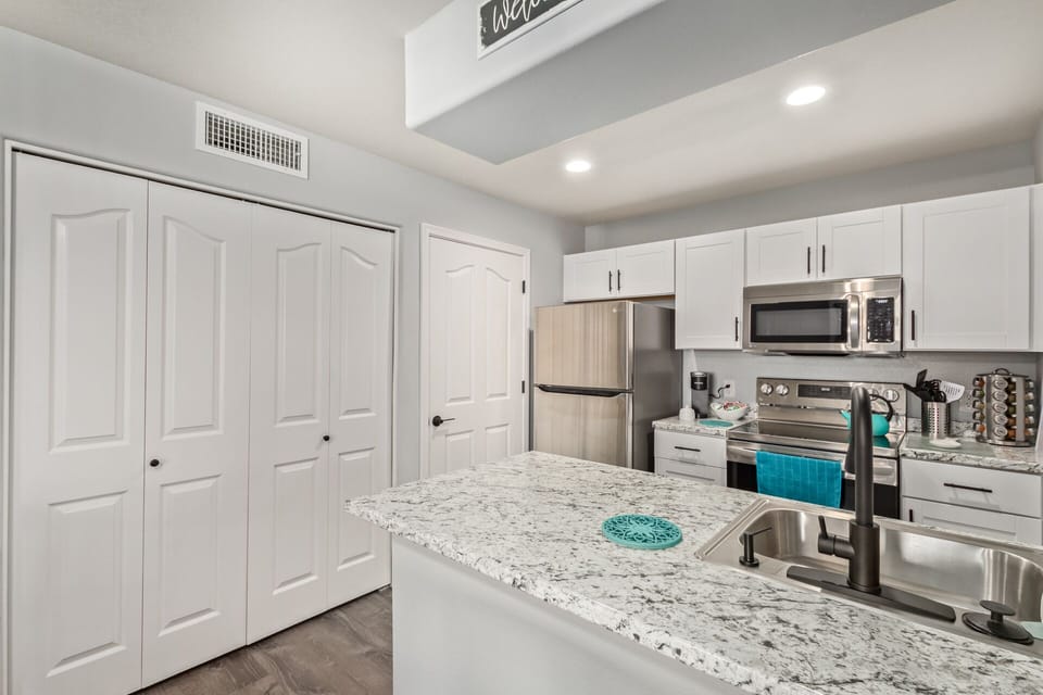 Kitchen has all new appliances
