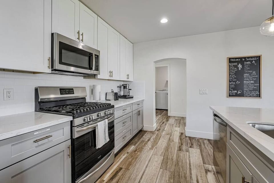 Kitchen (2)