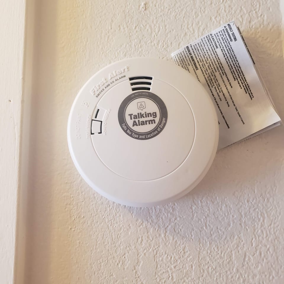 Fire alarm and CO2 sensor 