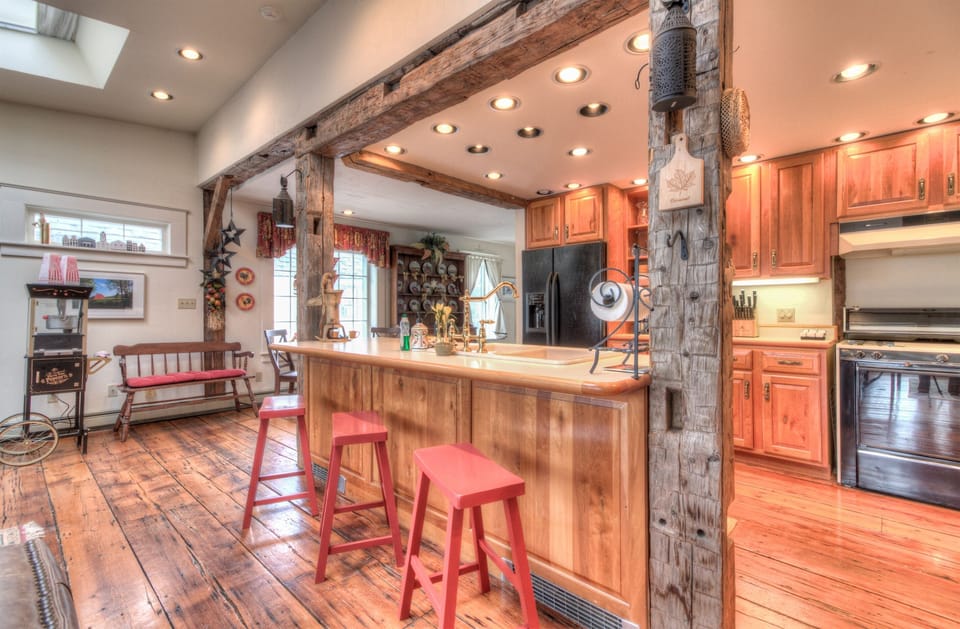 Prepare dinner for your family while they relax in the living room playing games, watching a movie, or spoiling their appetite with fresh popcorn.