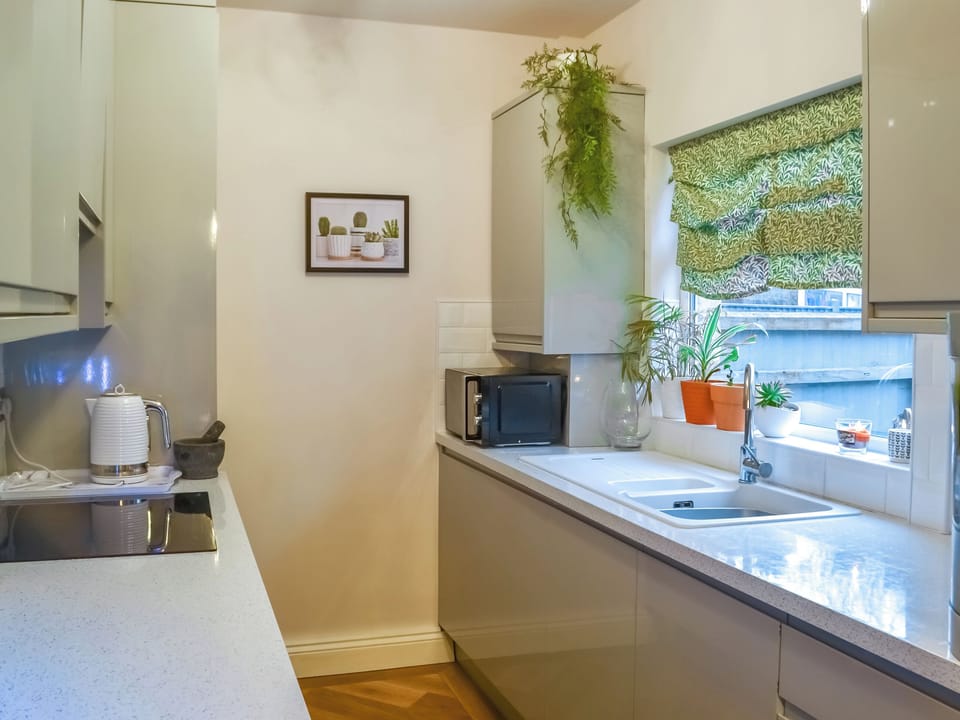 Kitchen | Nala&rsquo;s Cottage, Skegness