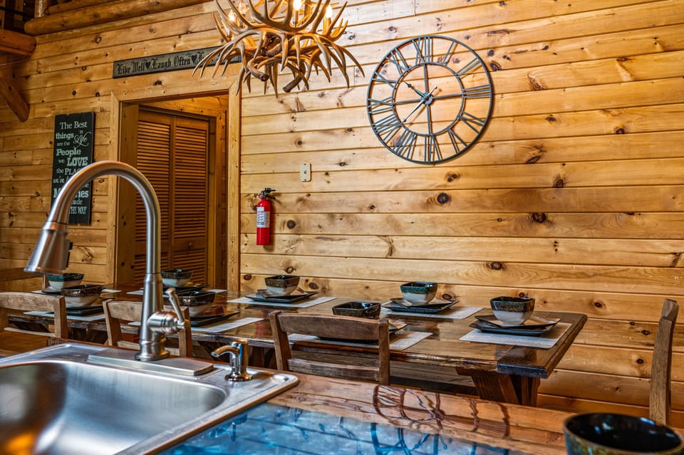 Enough room for the entire family to gather!