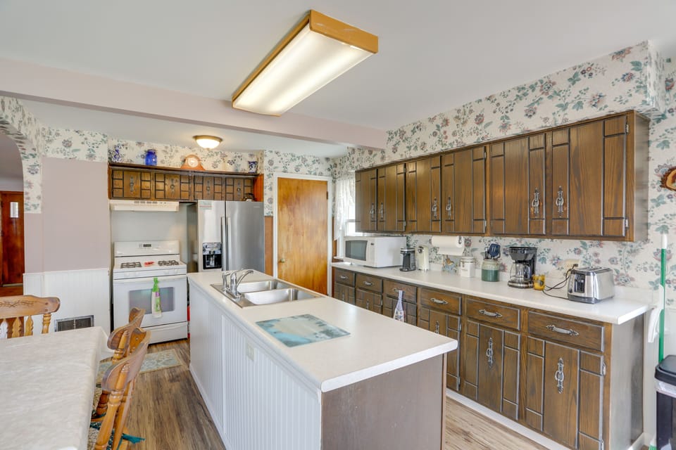 Kitchen | Fully Equipped | Cooking Basics | Dishware & Flatware