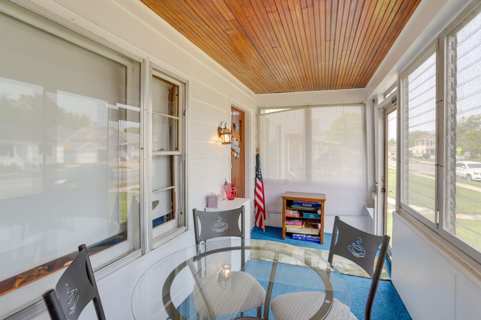 Screened-In Porch | Front Door