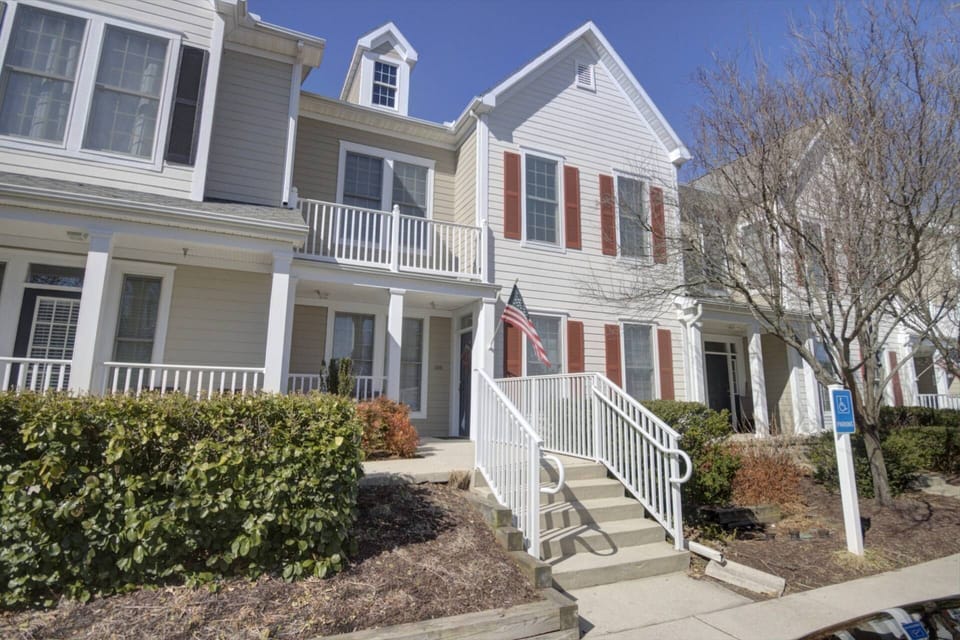 Lower level 2 BR 2 BA.