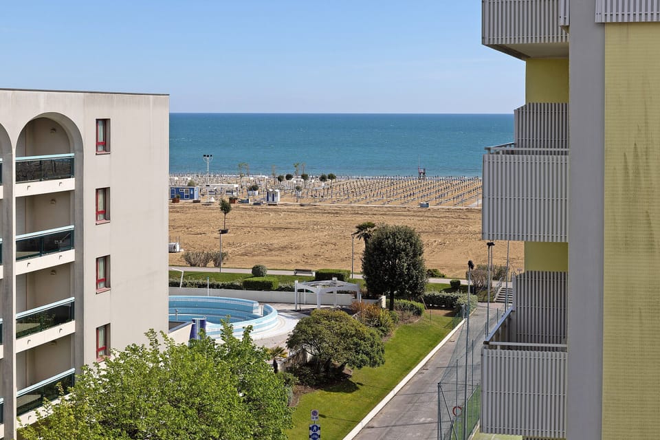 Beach/ocean view