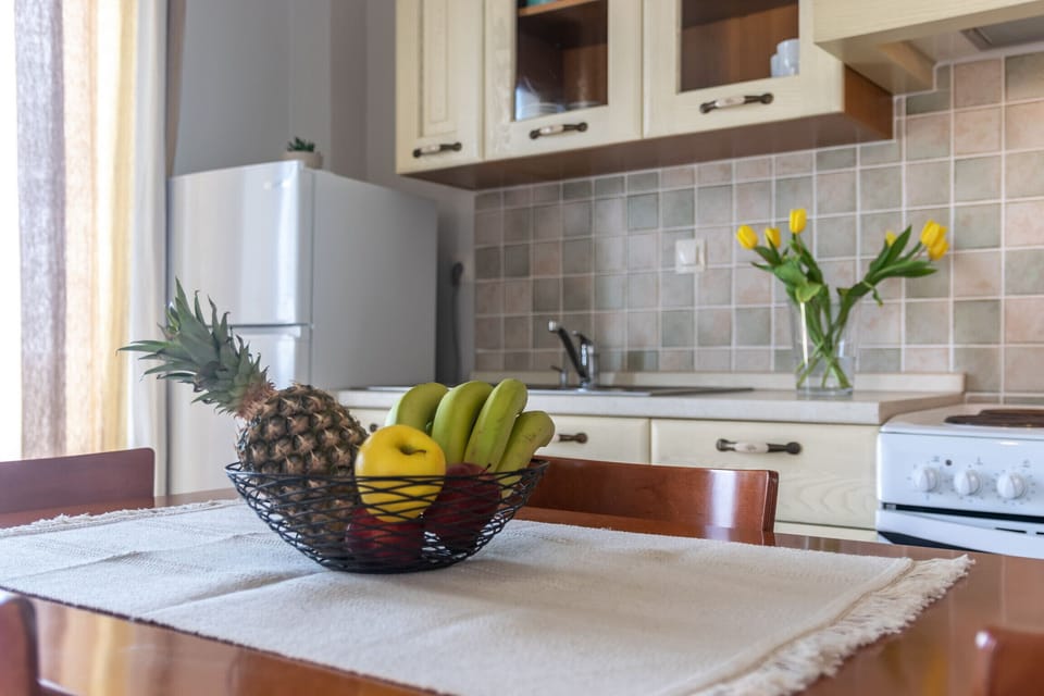 Fully equipped kitchen of Cozy studio guest house,Fantastic views,Privacy,Private pool,Near tavern,Maroulas,Rethymno