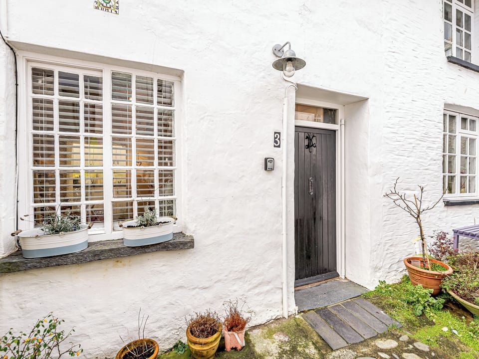 Main entrance to the holiday home | Pebble Cottage - Aberlovely Holidays, Aberdovey