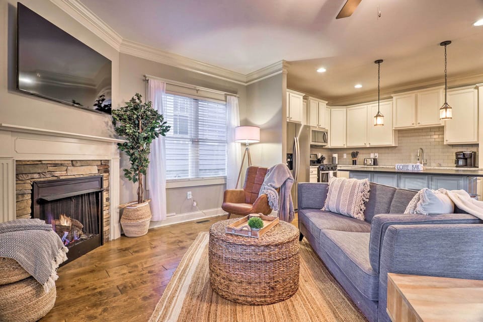 Living Room | 55-Inch Smart TV | Gas Fireplace