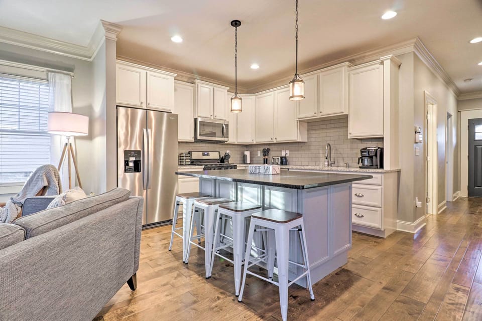 Kitchen | Fully Equipped | Cooking Basics | Dishware & Flatware