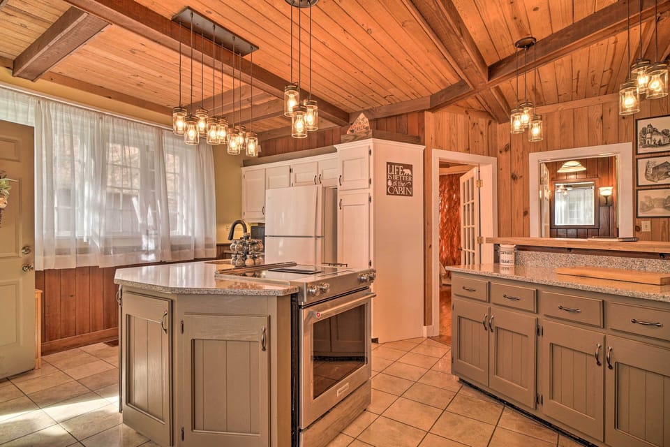 Kitchen | Fully Equipped
