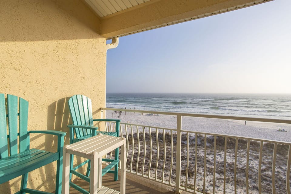 21-Crystal-Sands-315A-Balcony