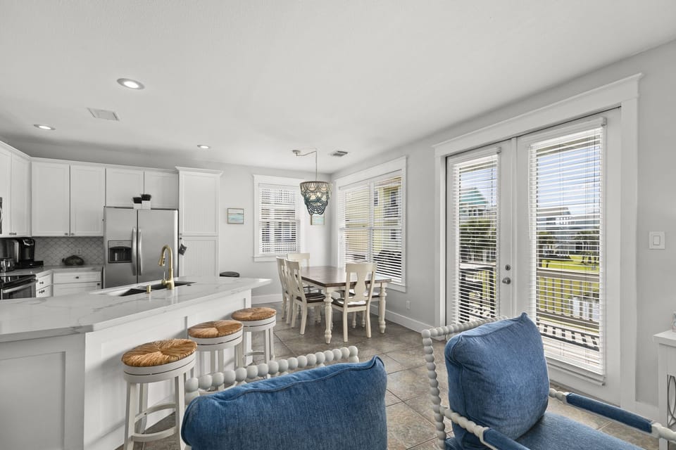 Enjoy the spaciousness of the updated kitchen with access to the balcony. 