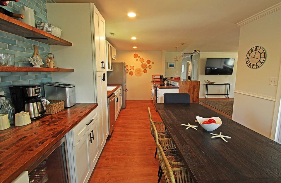 The large dining table is also perfect for after dinner board games!