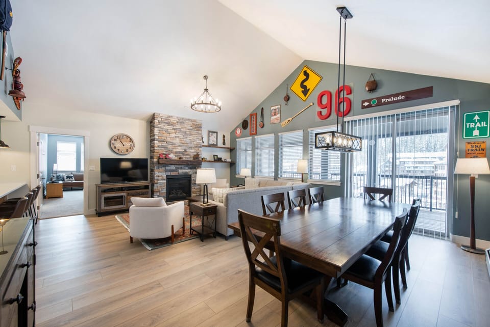 Dining Room, Dining Table, Furniture, Indoors, Table