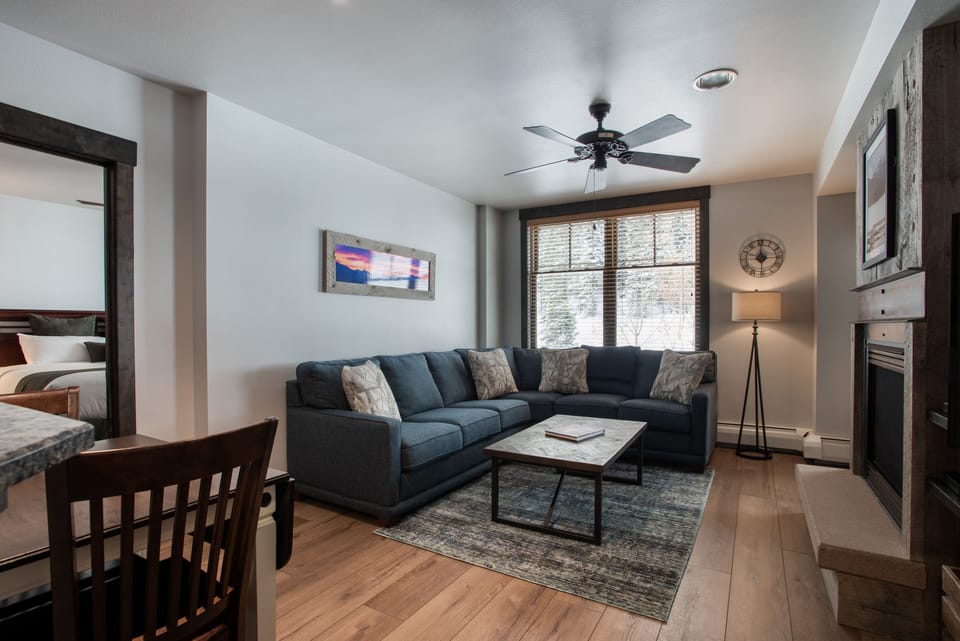 Flooring, Couch, Furniture, Hardwood, Living Room