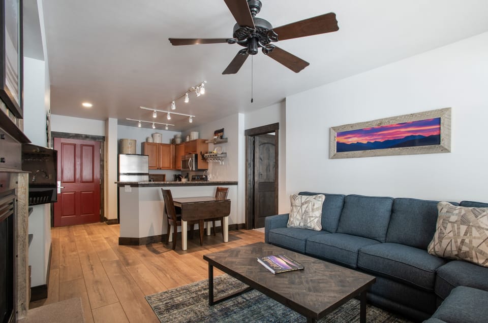 Flooring, Hardwood, Living Room, Room, Indoors
