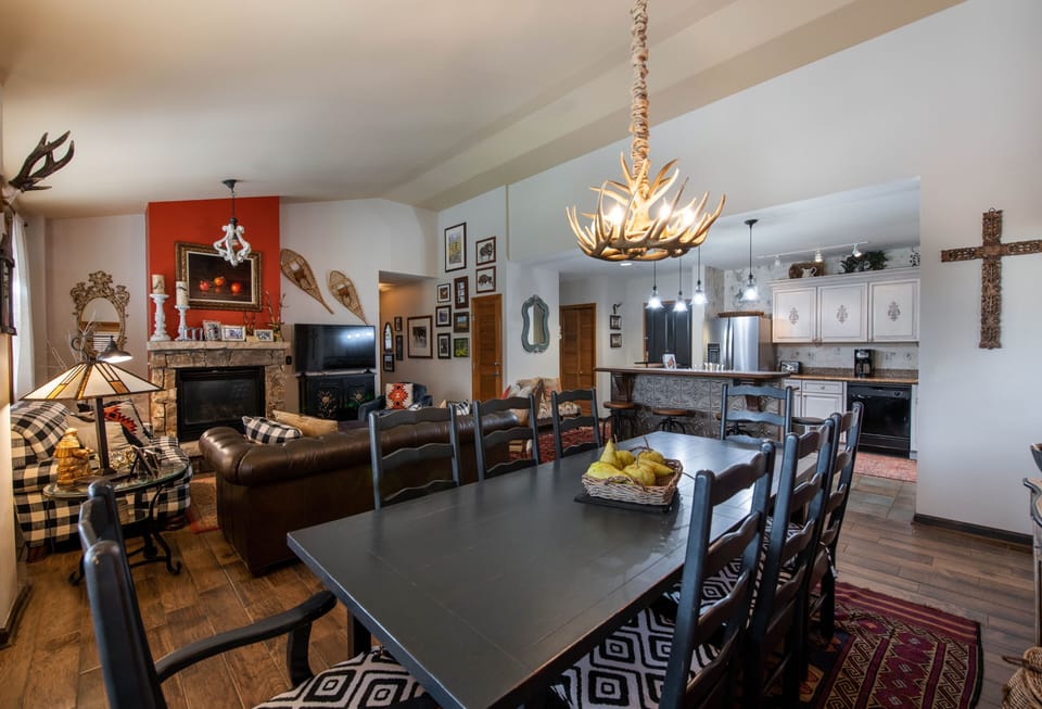 Dining Room, Dining Table, Furniture, Indoors, Table