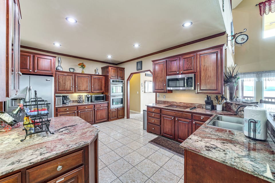 Kitchen | Keurig Coffee Maker