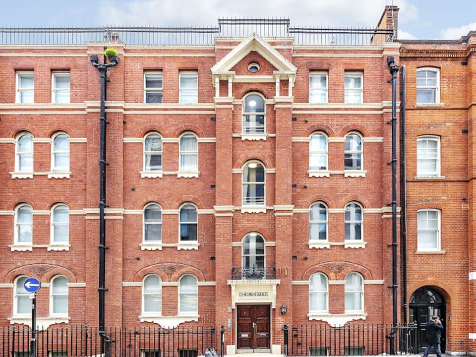 Building, Property, Window, Sky, Brick, Urban Design, Cloud, Brickwork