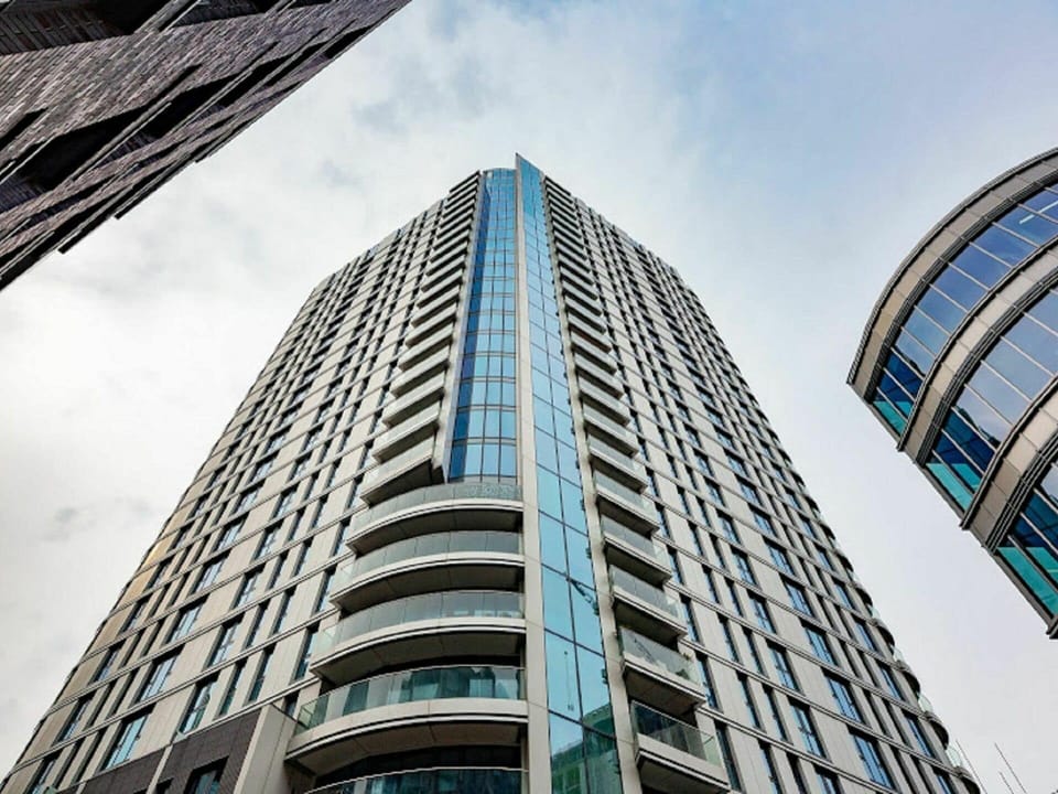 Skyscraper, Sky, Cloud, Building, Daytime, Tower, Blue, Azure, Window, Tower Block