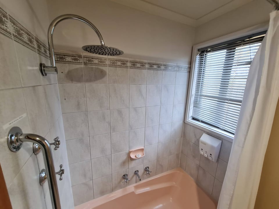 Bath and shower available with gas hot water