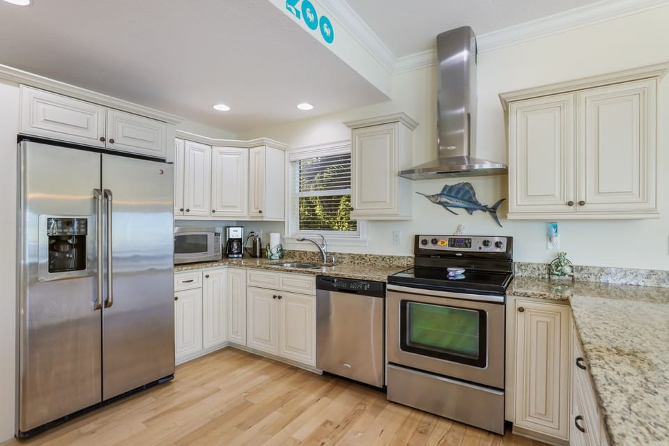 Fully Equipped Modern Kitchen