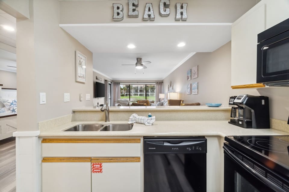 Fully Stocked Kitchen
