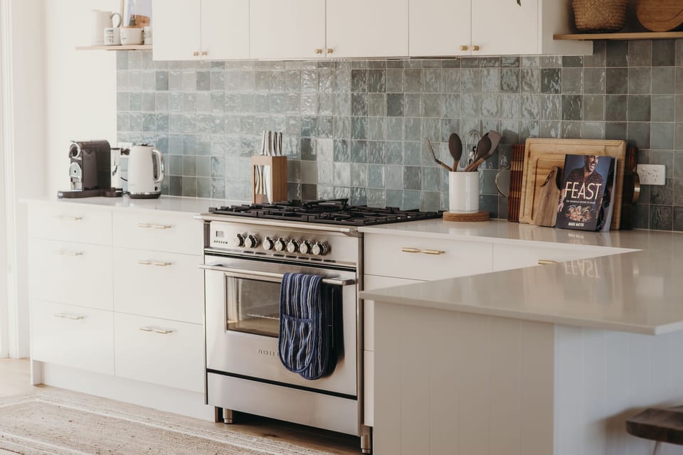 Gourmet fully equipped kitchen
