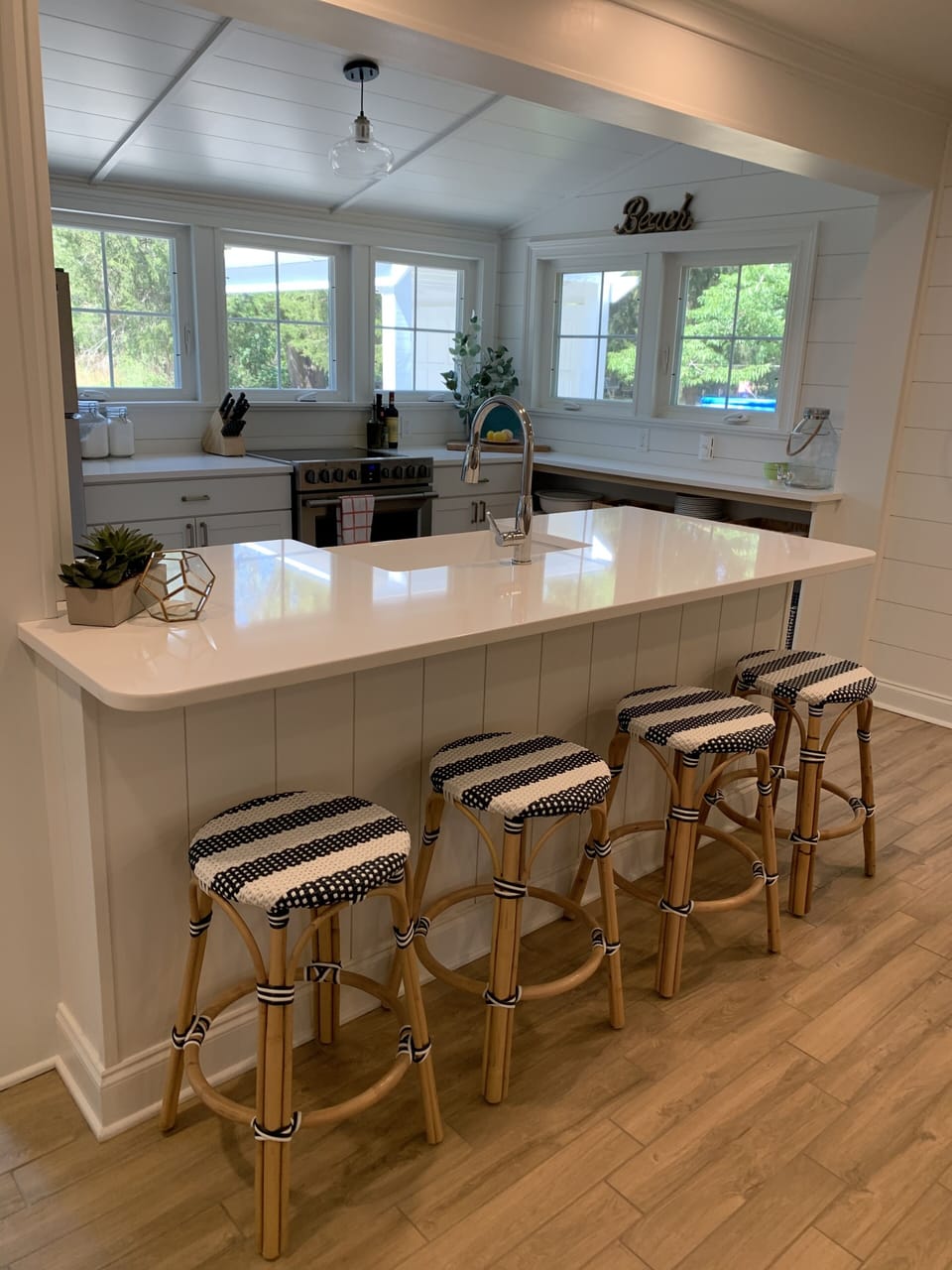 Breakfast Bar