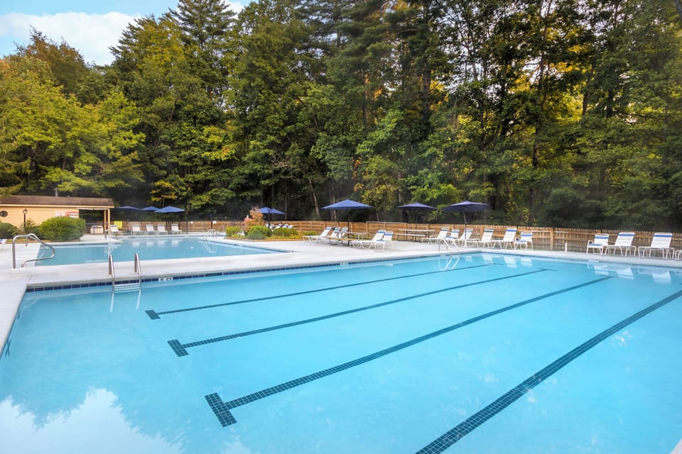 Lounge in the sunshine with a refreshing outdoor swim.