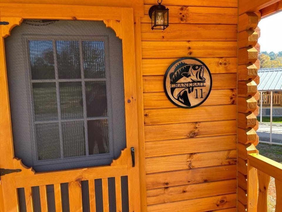 Crankbait Cabin