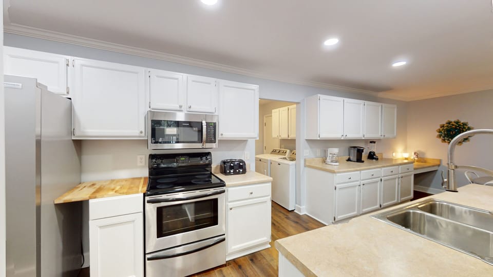 Fully Stocked Kitchen