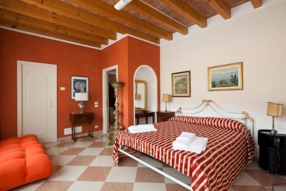 Double suite